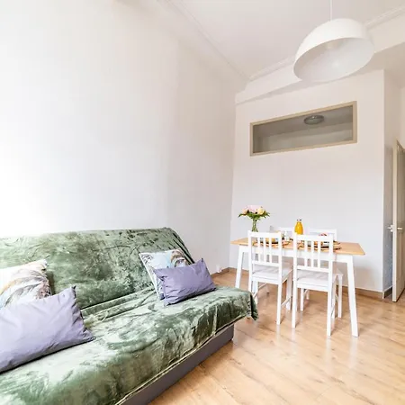 Lejlighed Un Pied A Terre Avec Terrasse A La Cathedrale - Nuit A Nîmes